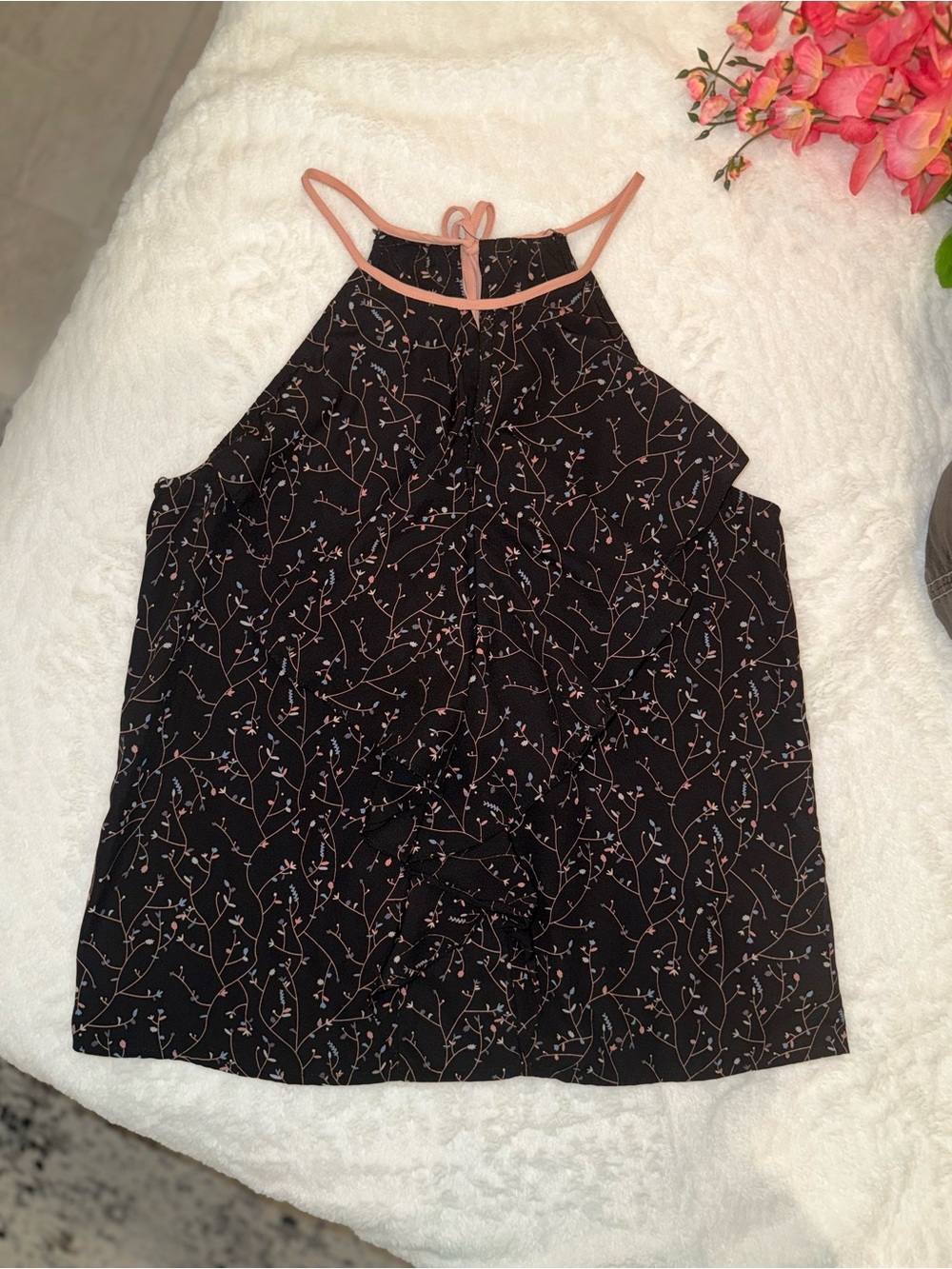 2 x 20$ Lulu's Black Halter Cami with Pink Floral Vine Print Size S